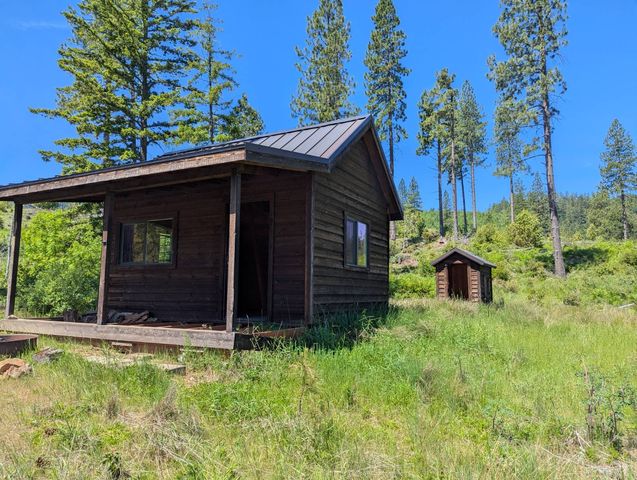 Tiller Trail Hwy #R50191, Tiller, OR 97484