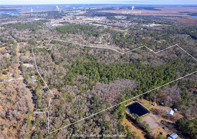 Baumgardner Rd, Brunswick, GA 31523