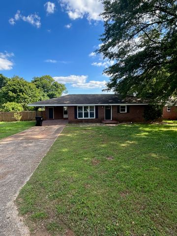 722 Grand Ave, Muscle Shoals, AL 35661