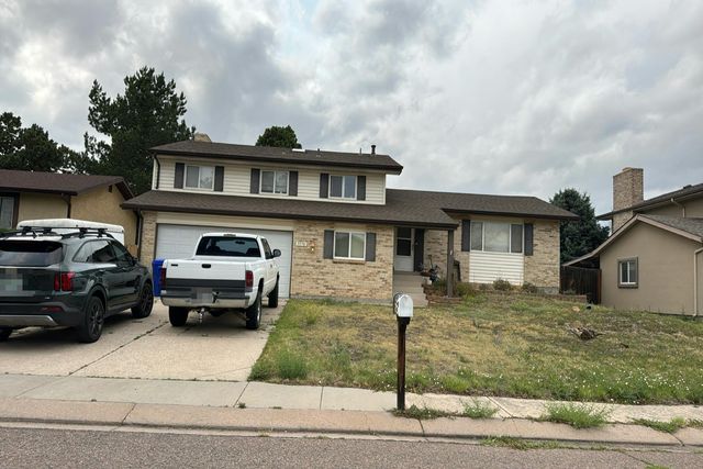 5570 Lantana Cir, Colorado Springs, CO 80915