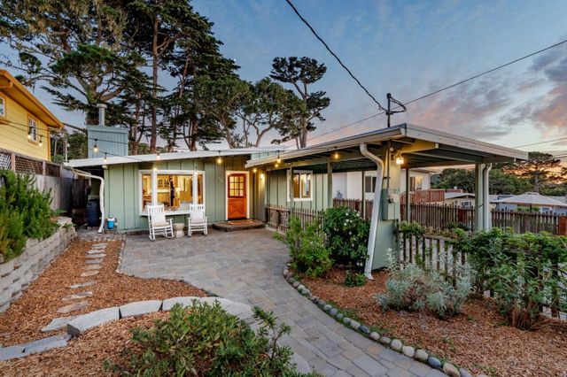 1207 Shafter Ave, Pacific Grove, CA 93950