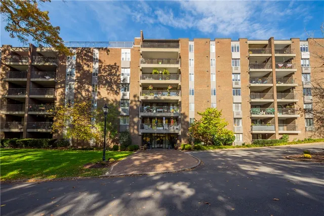 201 Grant St #101, Sewickley, PA 15143