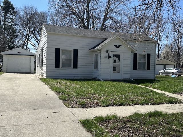 806 W  Summit Ave, Shenandoah, IA 51601