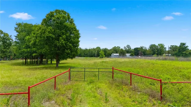 2807 Overlook Dr, Caldwell, TX 77836