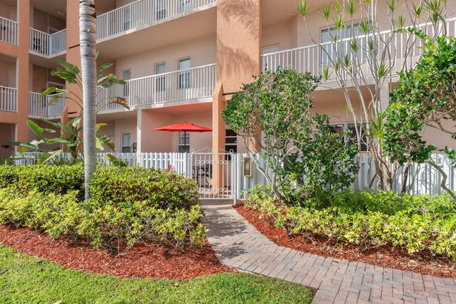 7735 Yardley Drive, Fort Lauderdale, FL 33321