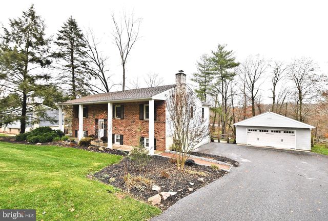 119 Forge Hill Ln, Phoenixville, PA 19460