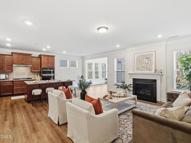 605 Hampton Crest Ct, Fuquay Varina, NC 27526