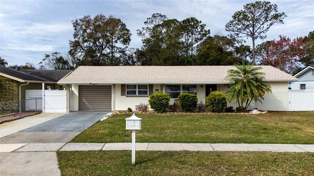 824 Murdock Blvd, Orlando, FL 32825