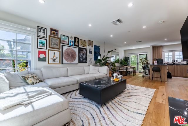 811 18th St #C, Santa Monica, CA 90403