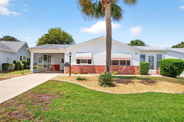 932 Chula Ct, Lady Lake, FL 32159