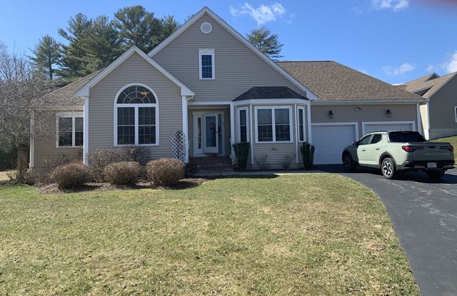 37 Shannon Marie Way, North Easton, MA 02356