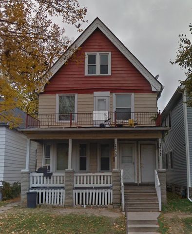 2635 N  36th St, Milwaukee, WI 53210