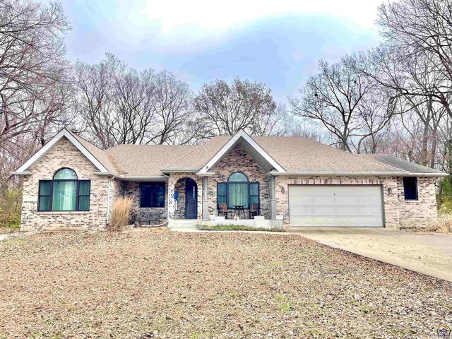 1836 SW Urish Rd, Topeka, KS 66615