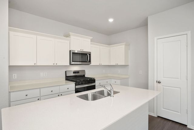 3314 Yellow Rose Dr, Texas City, TX 77591