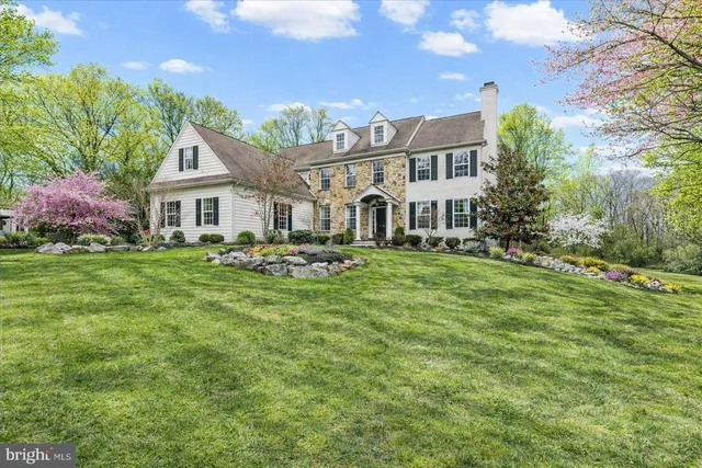 629 S  Warren Ave, Malvern, PA 19355