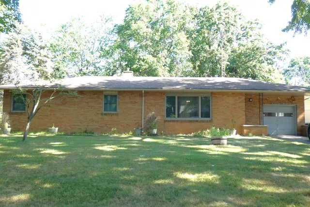 1785 Grand View Ave, Saint Joseph, MI 49085