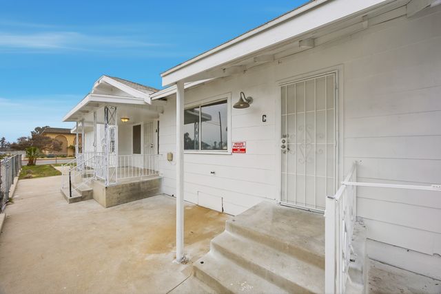 728 Lincoln St #C, Bakersfield, CA 93305