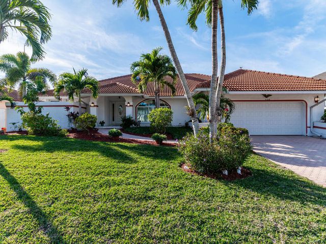 138 N  Barfield Dr, Marco Island, FL 34145