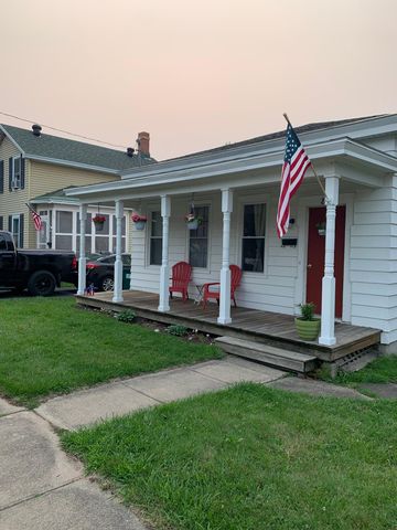 85 Erie St, Oswego, NY 13126