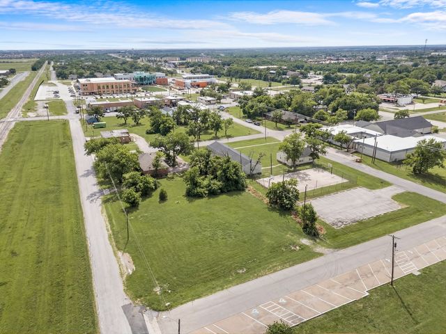 211 N  Riggins St, Anna, TX 75409