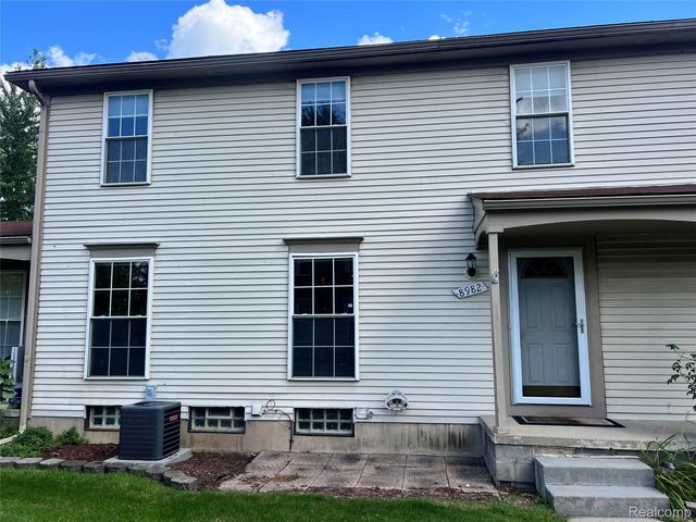 8982 Shawn Dr, Sterling Heights, MI 48312