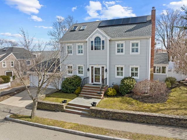 35 Monmouth St, Quincy, MA 02171