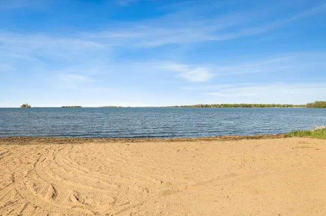 41018 Tomahawk Dr, Wahkon, MN 56386