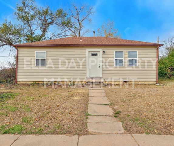 2505 N  Chautauqua Ave, Wichita, KS 67219