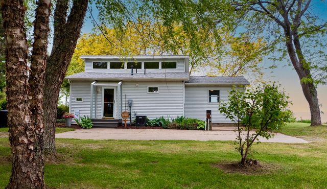 10328 E  Lake Rd, North East, PA 16428