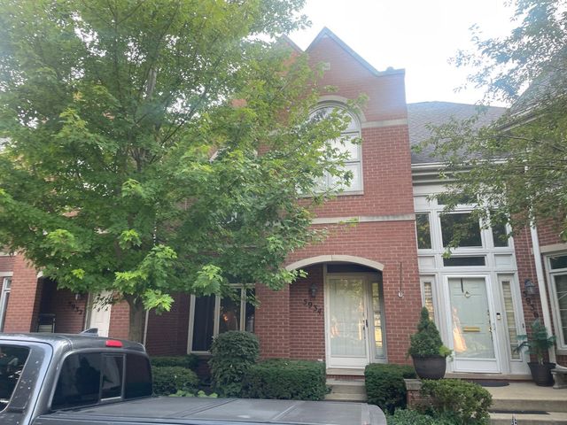 5934 N  Sauganash Ln #O, Chicago, IL 60646