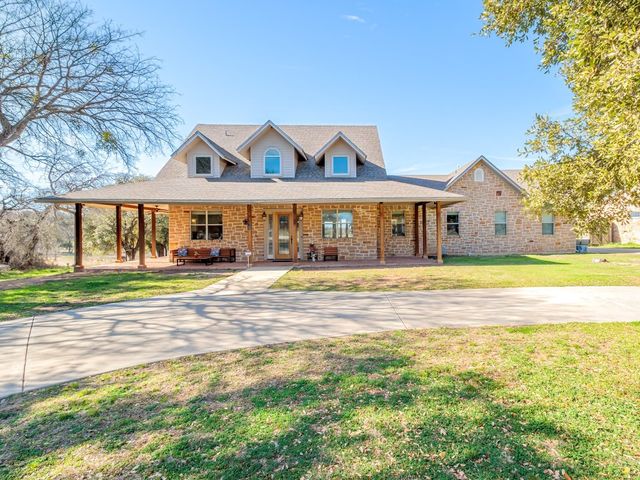7305 Feather Bay Blvd, Brownwood, TX 76801