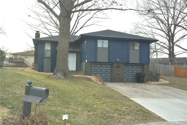 2944 S  Iva Ct #S, Independence, MO 64057