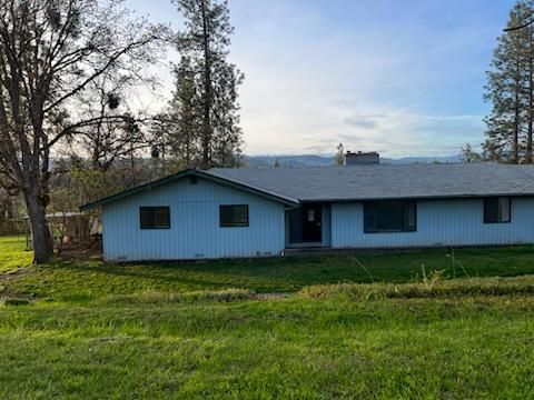Address Not Disclosed, Eagle Point, OR 97524