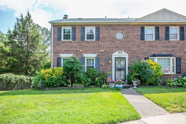 6310 Mayapple Pl, Alexandria, VA 22312