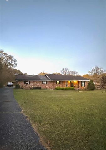 9010 Eastwood Dr, Semmes, AL 36575