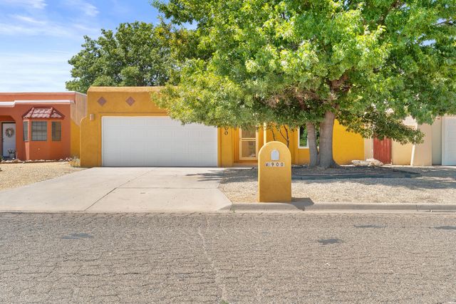 900 Laurelwood Dr, Clovis, NM 88101