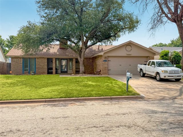 5241 Meadowick Ln, Abilene, TX 79606
