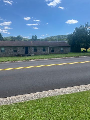 264 Robertsville Rd, Oak Ridge, TN 37830