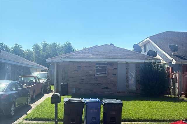 14754 Curran Rd, New Orleans, LA 70128