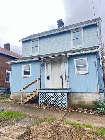 22 W  Coffee St, Uniontown, PA 15401