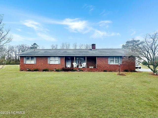 1389 Hwy 58 S, Snow Hill, NC 28580