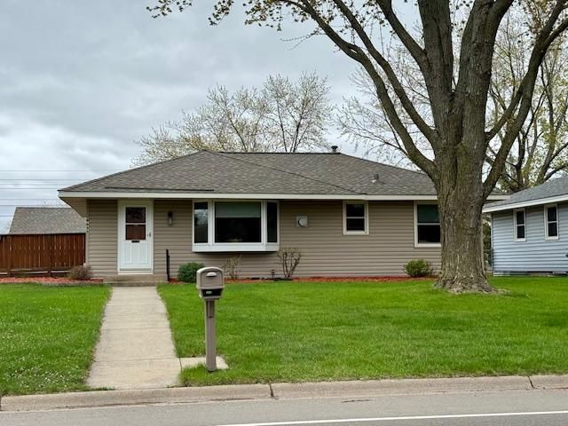 8635 Hadley Ave S, Cottage Grove, MN 55016