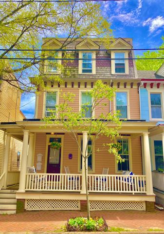 164 Green St, Annapolis, MD 21401