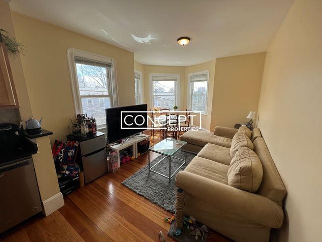 50 Lowell St #2CP, Somerville, MA 02143