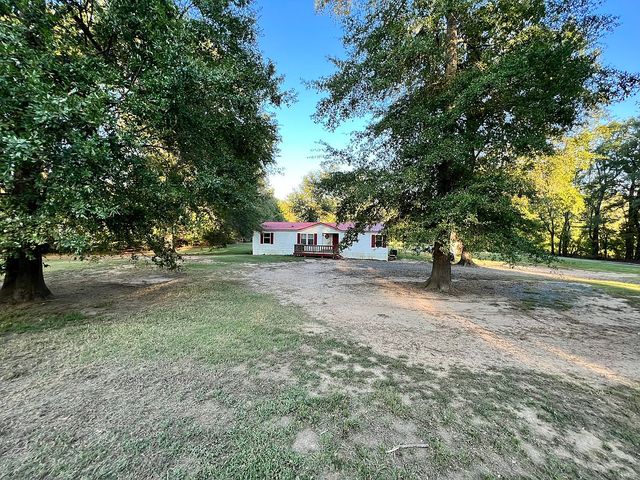 535 County Road 1131, Maud, TX 75567