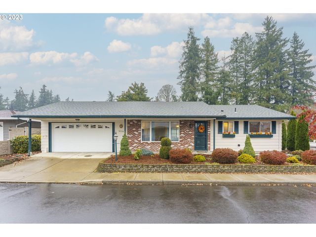 16720 SW King Charles Ave, King City, OR 97224