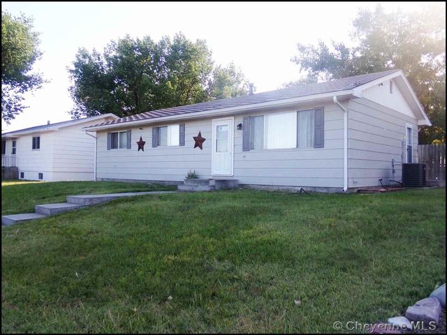 525 S  Iowa Ave, Guernsey, WY 82214