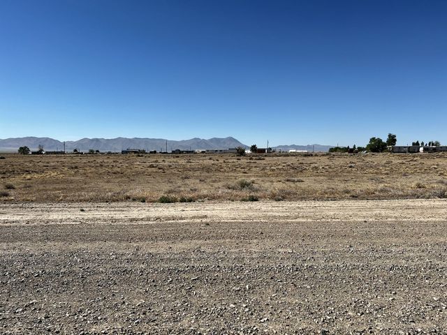 541 5th St, Crescent Valley, NV 89821