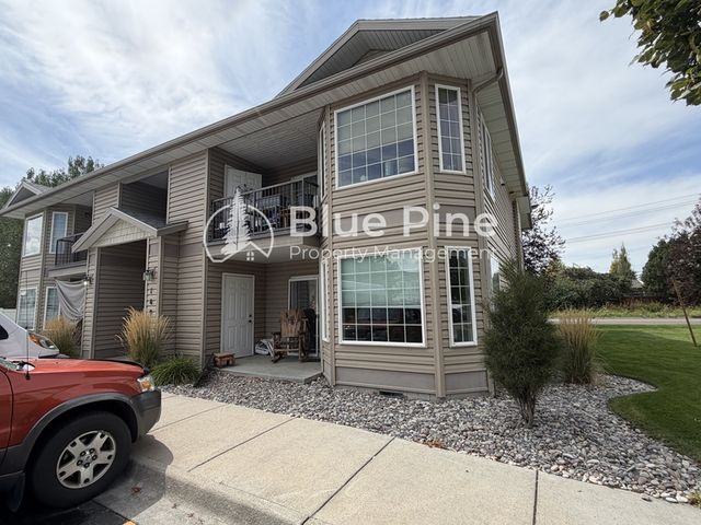 149 Clubhouse Cir #102, Idaho Falls, ID 83401