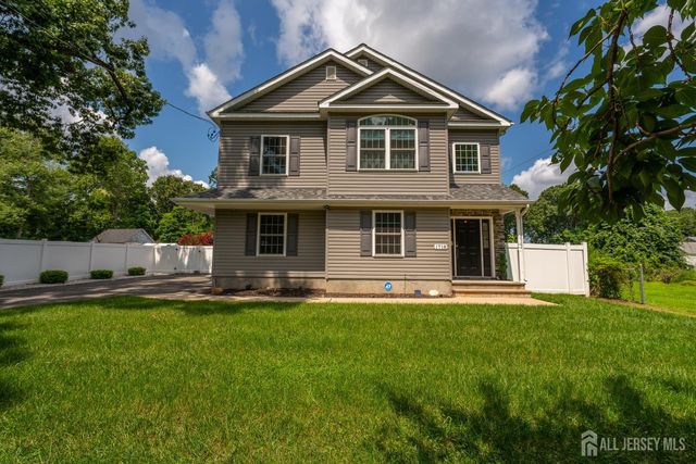 1718 W  4th St, Piscataway, NJ 08854